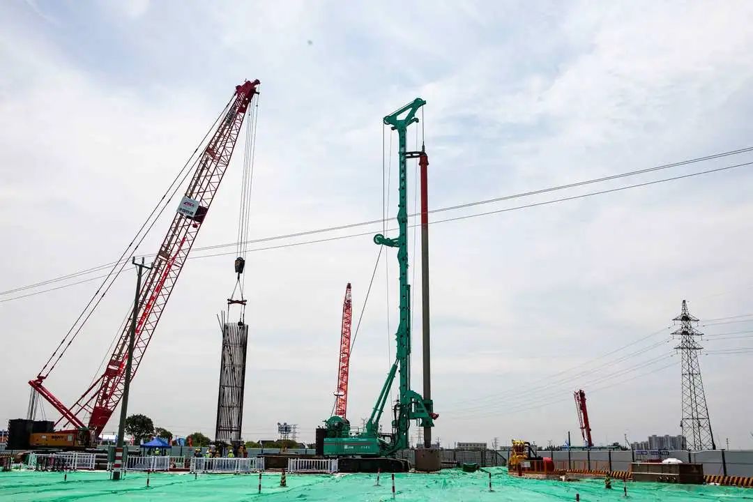 上海金泰大型旋挖機(jī)提前60天交出“新答卷” ，多快好省創(chuàng)新的施工紀(jì)錄